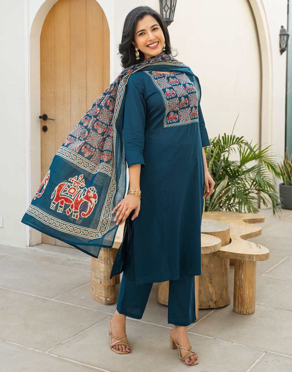 Skylee Cotton Printed Straight 3 Piece Kurta Set For Woman