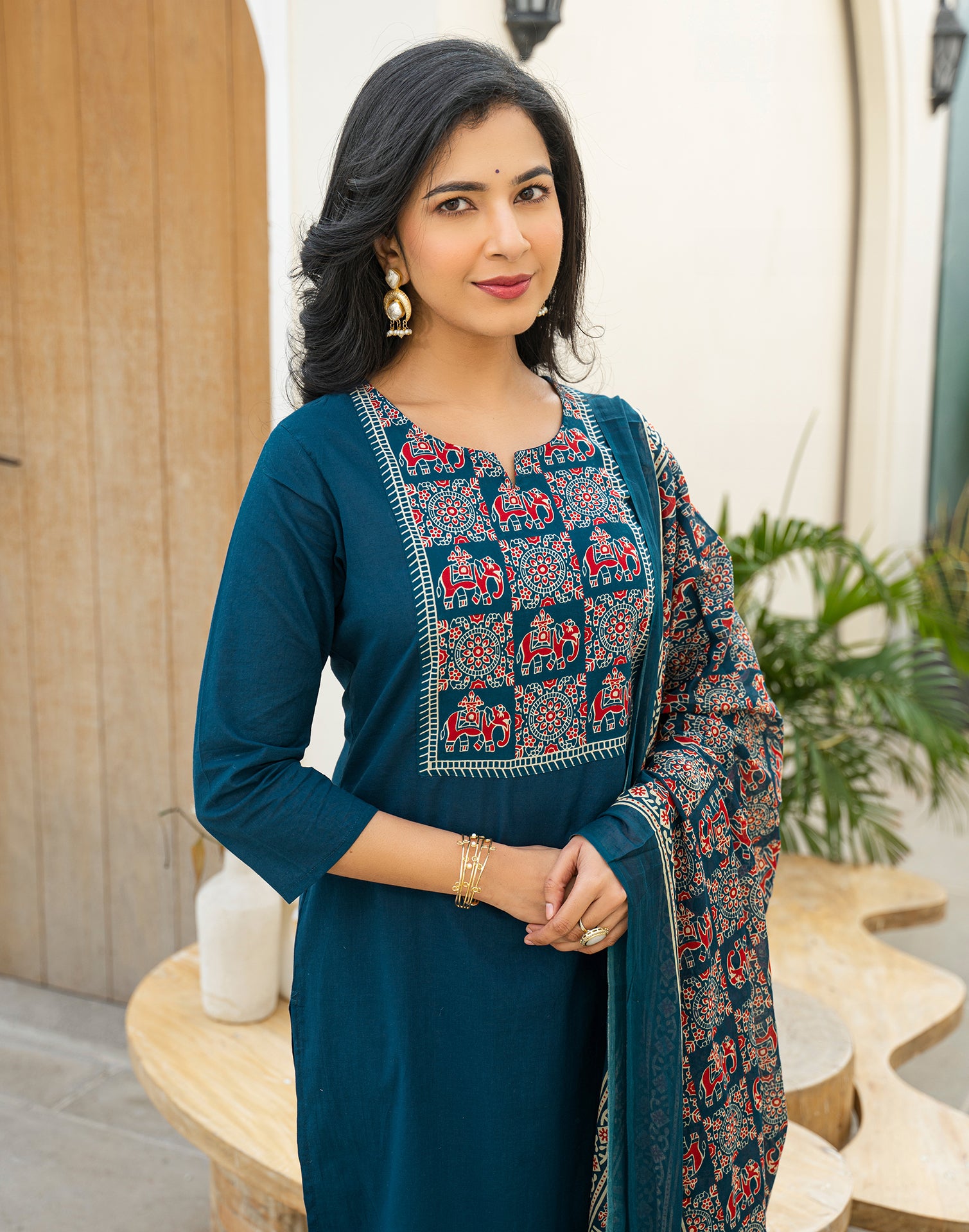 Skylee Cotton Printed Straight 3 Piece Kurta Set For Woman