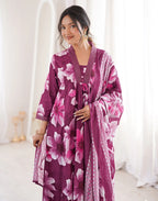 Skylee Viscose Floral Print Straight 3 Piece Kurta Set For Woman