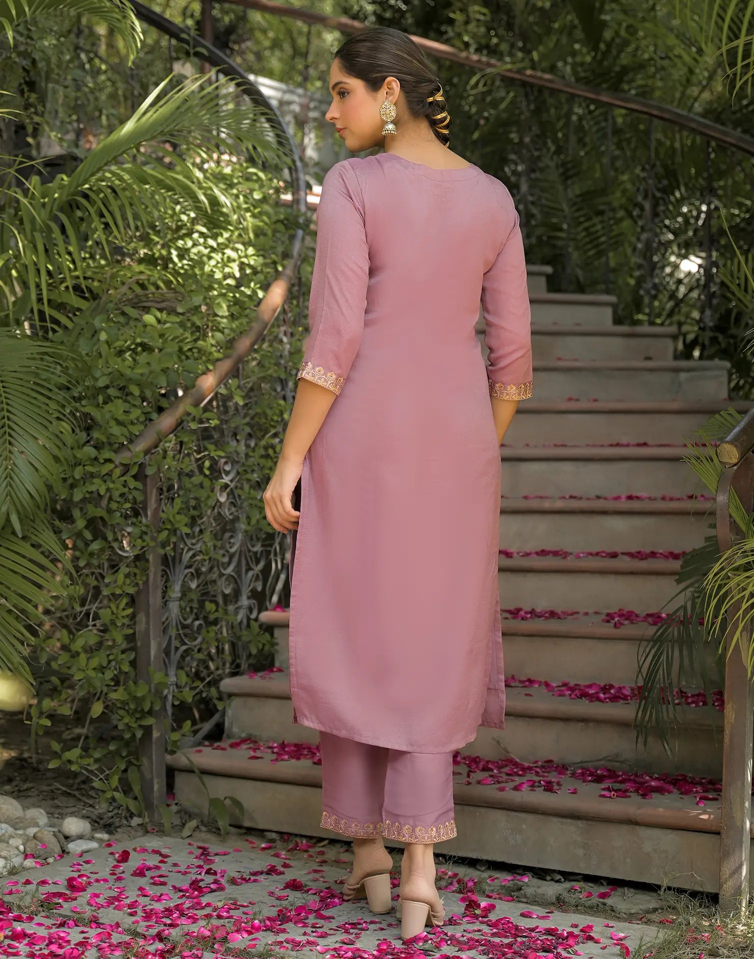 Skylee Silk Embroidered Straight 3 Piece Kurta Set For Woman