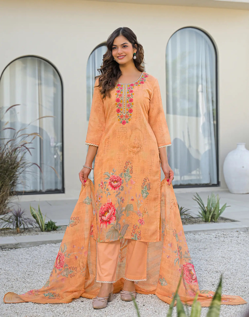 Skylee Linen Floral Print Straight 3 Piece Kurta Set For Woman