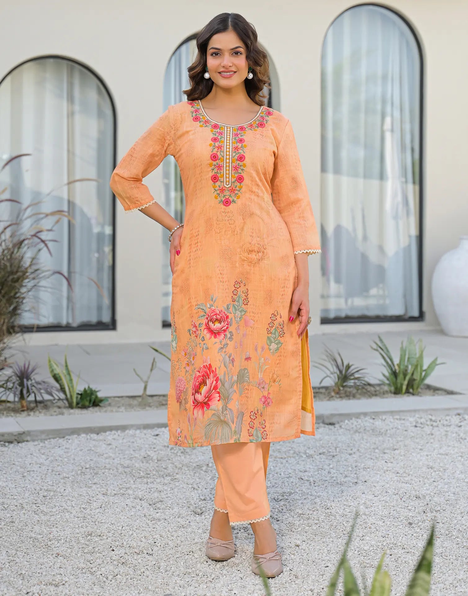 Skylee Linen Floral Print Straight 3 Piece Kurta Set For Woman