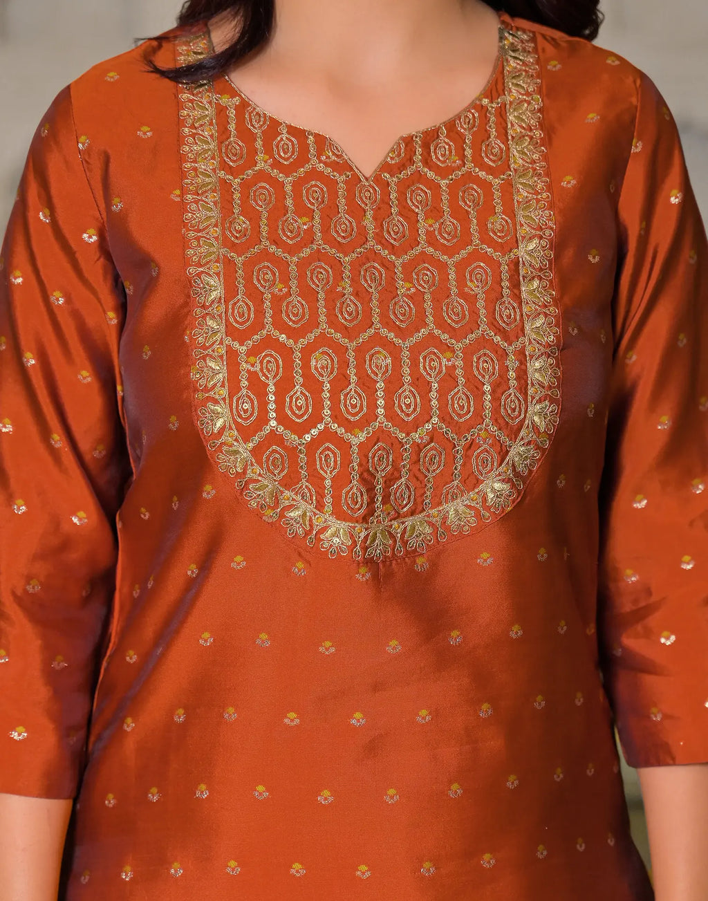 Skylee Taffeta Woven Straight 3 Piece Kurta Set For Woman