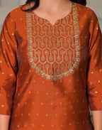 Skylee Taffeta Woven Straight 3 Piece Kurta Set For Woman