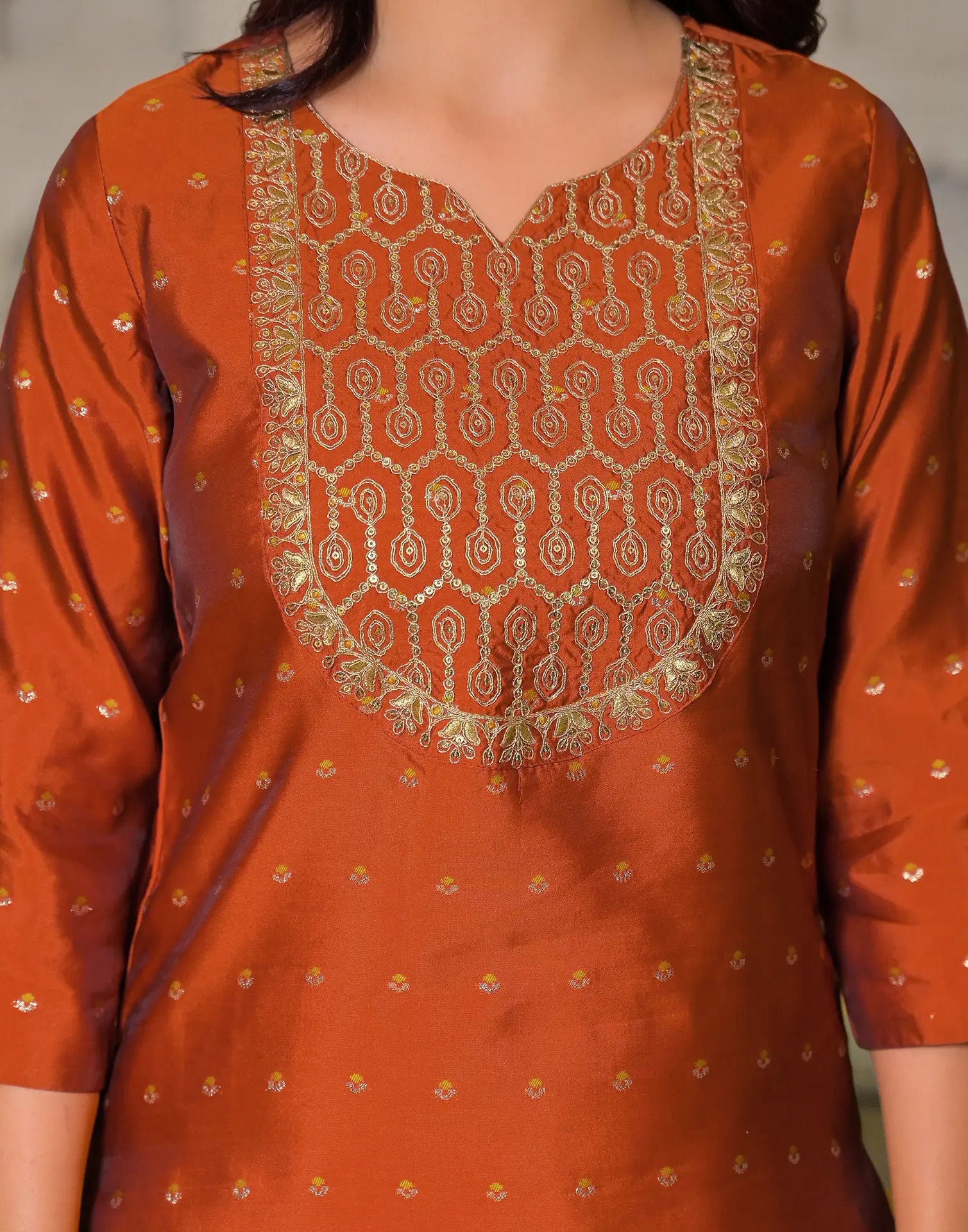 Skylee Taffeta Woven Straight 3 Piece Kurta Set For Woman