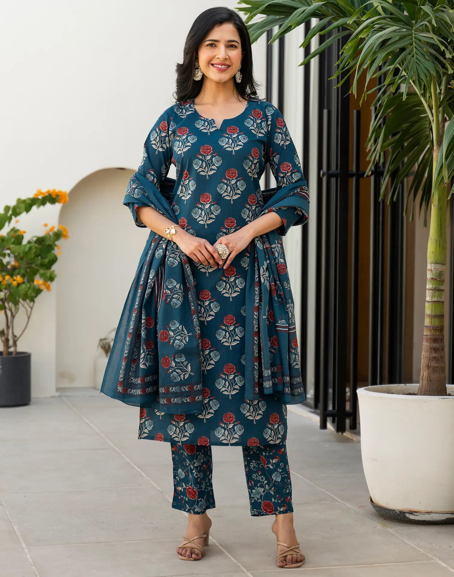 Skylee Cotton Floral Print Straight 3 Piece Kurta Set For Woman