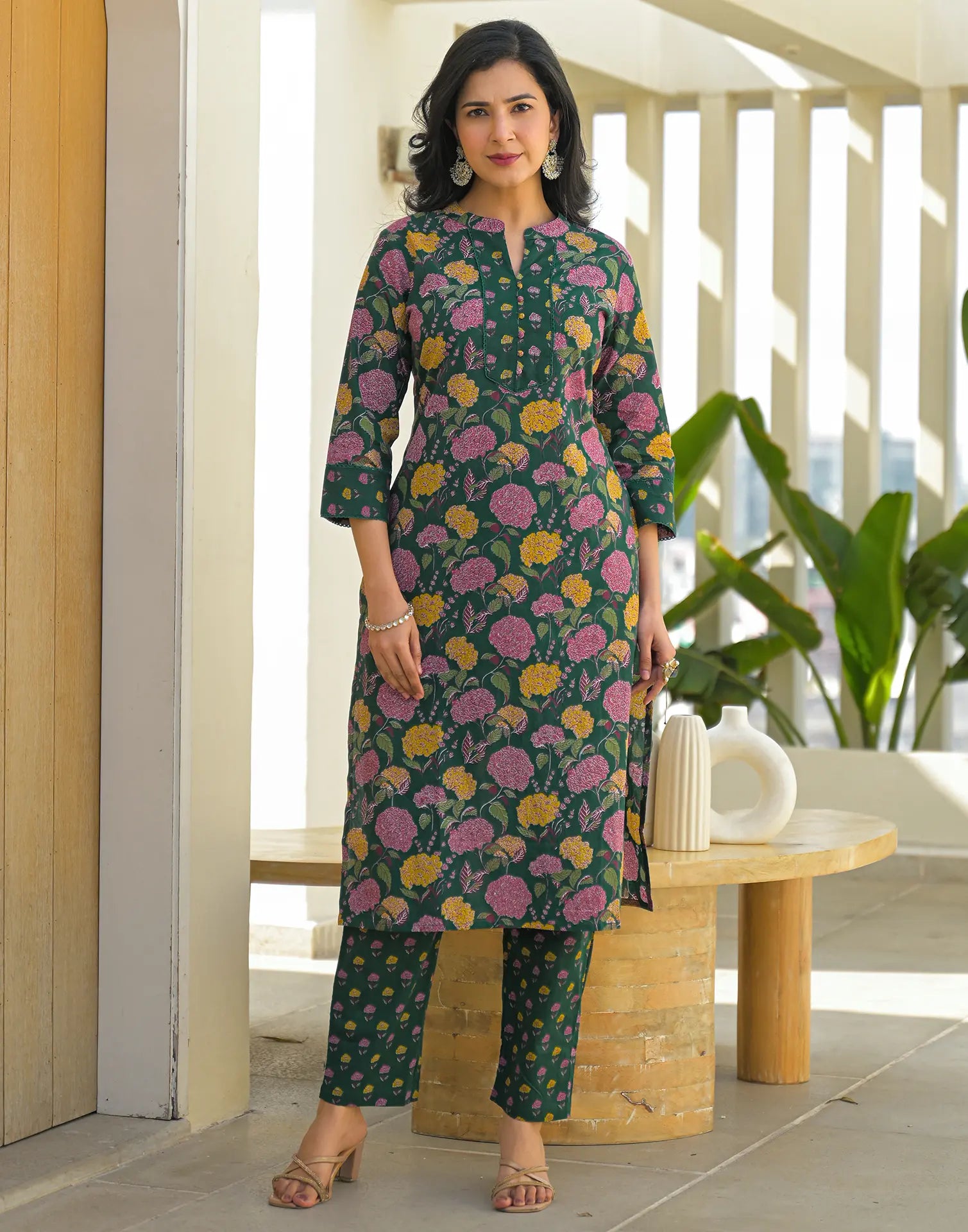 Skylee Cotton Floral Print Straight 3 Piece Kurta Set For Woman