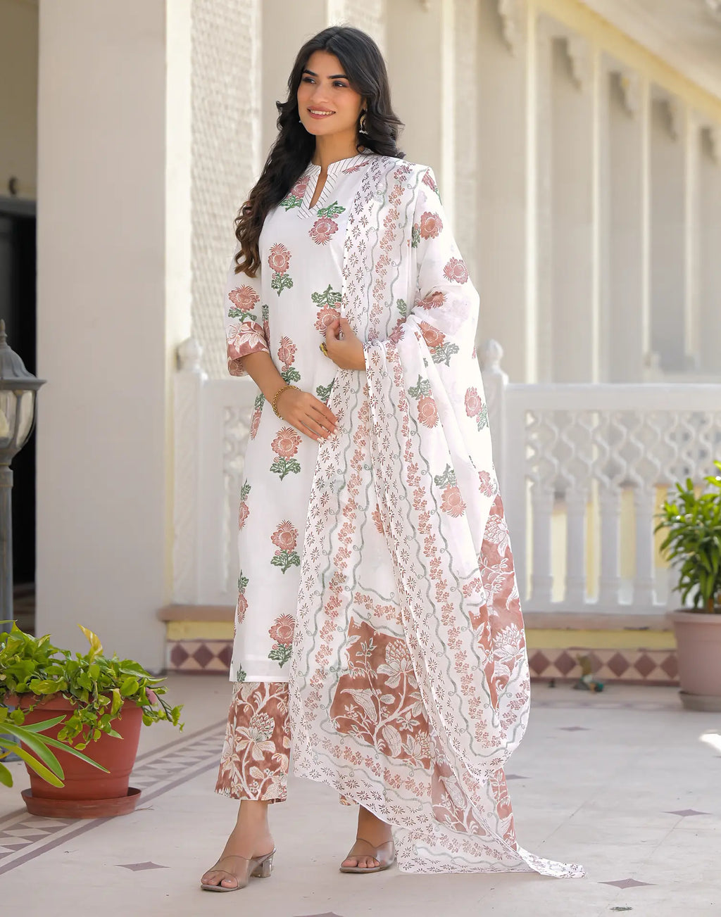 Skylee Viscose Printed Straight 3 Piece Kurta Set For Woman
