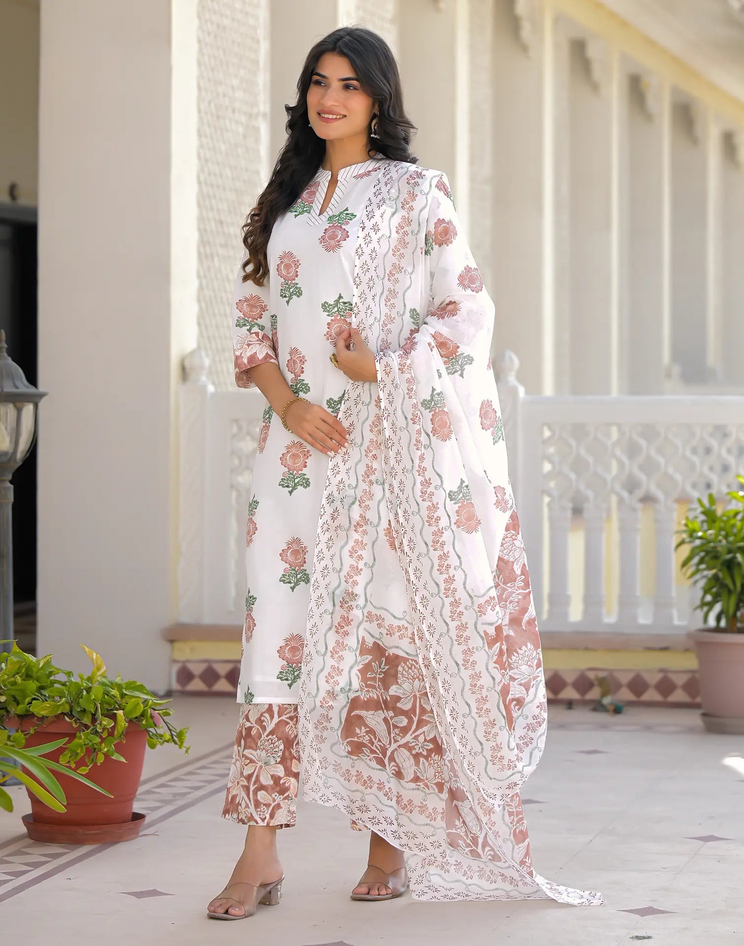 Skylee Viscose Printed Straight 3 Piece Kurta Set For Woman