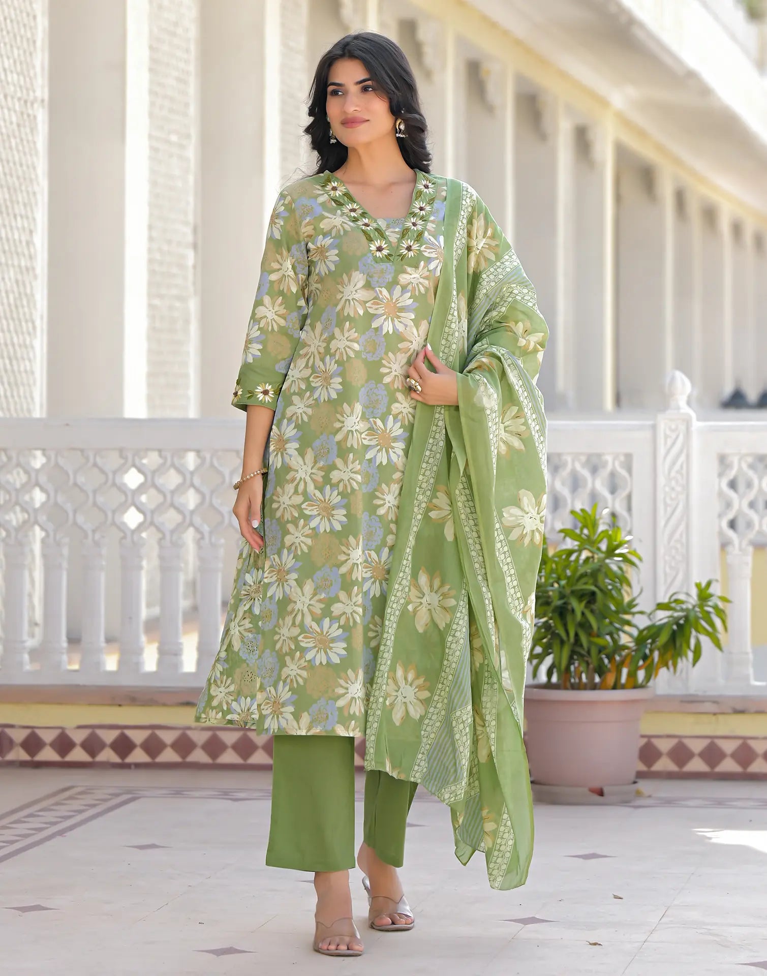 Skylee Cotton Printed Straight 3 Piece Kurta Set For Woman