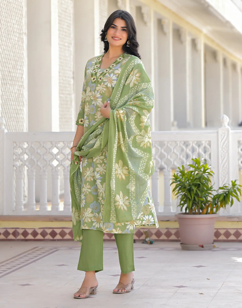 Skylee Cotton Printed Straight 3 Piece Kurta Set For Woman