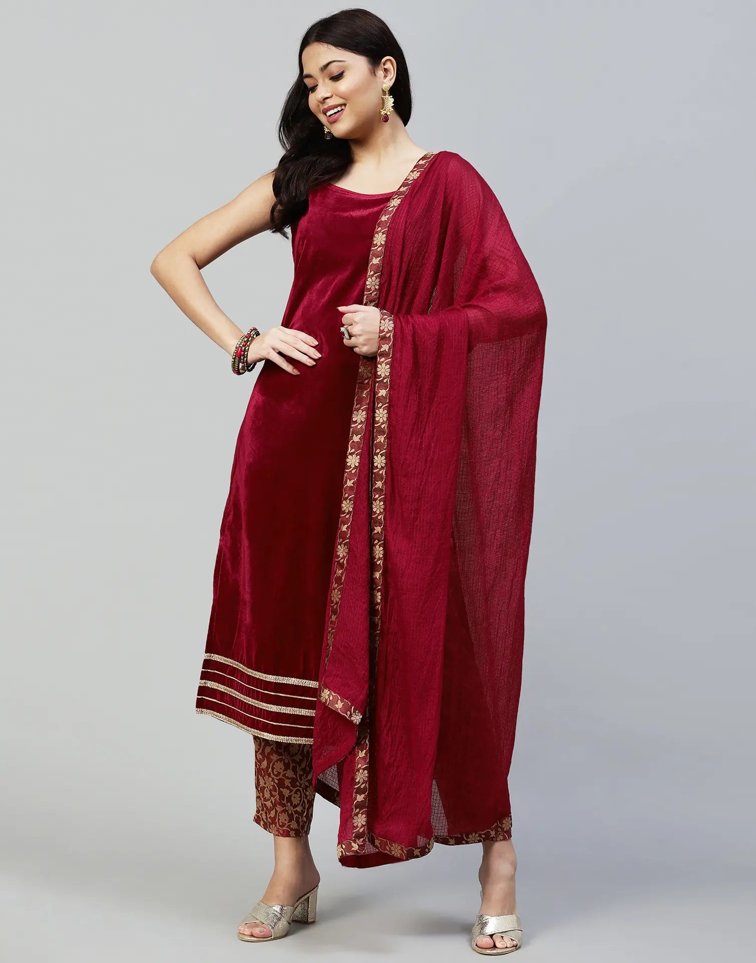 Velvet Plain Straight 3 Piece Kurta Set