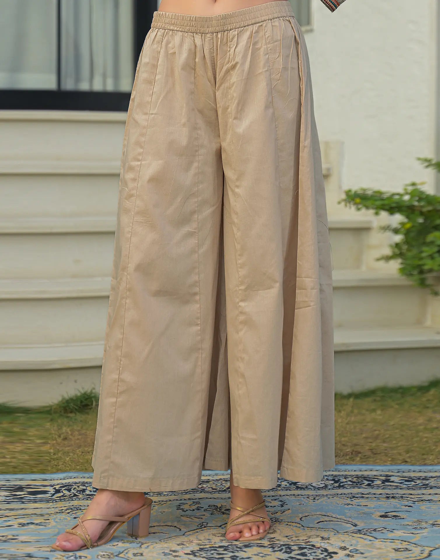 Skylee Cotton Embroidered Straight 3 Piece Kurta Set For Woman