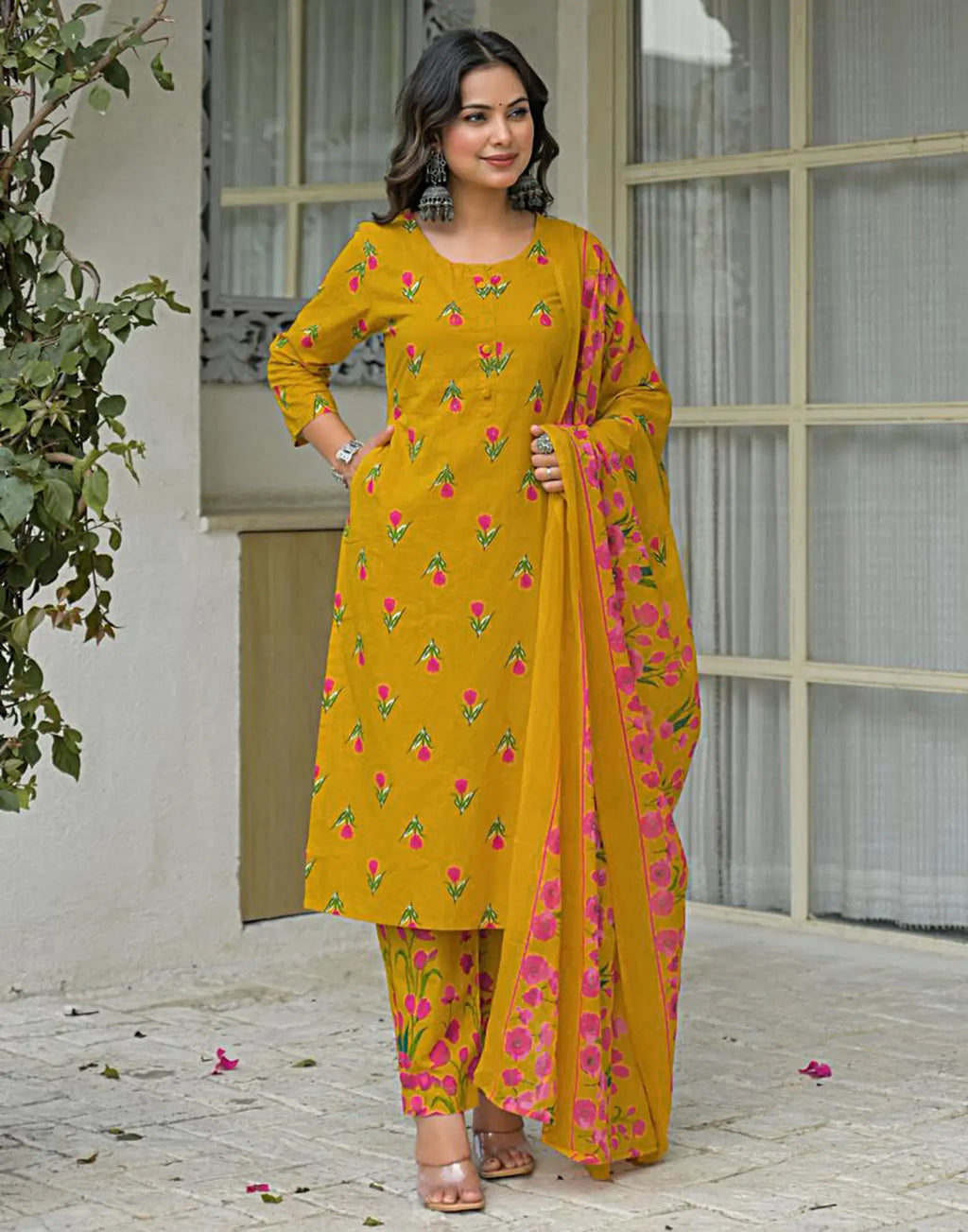 Skylee Cotton Floral Print Straight 3 Piece Kurta Set For Woman