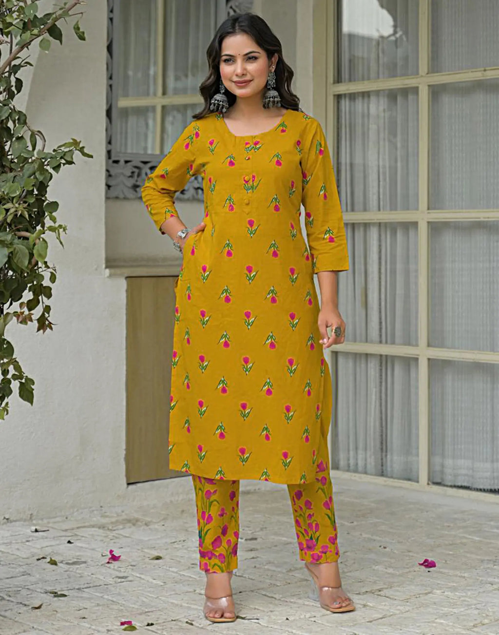 Skylee Cotton Floral Print Straight 3 Piece Kurta Set For Woman