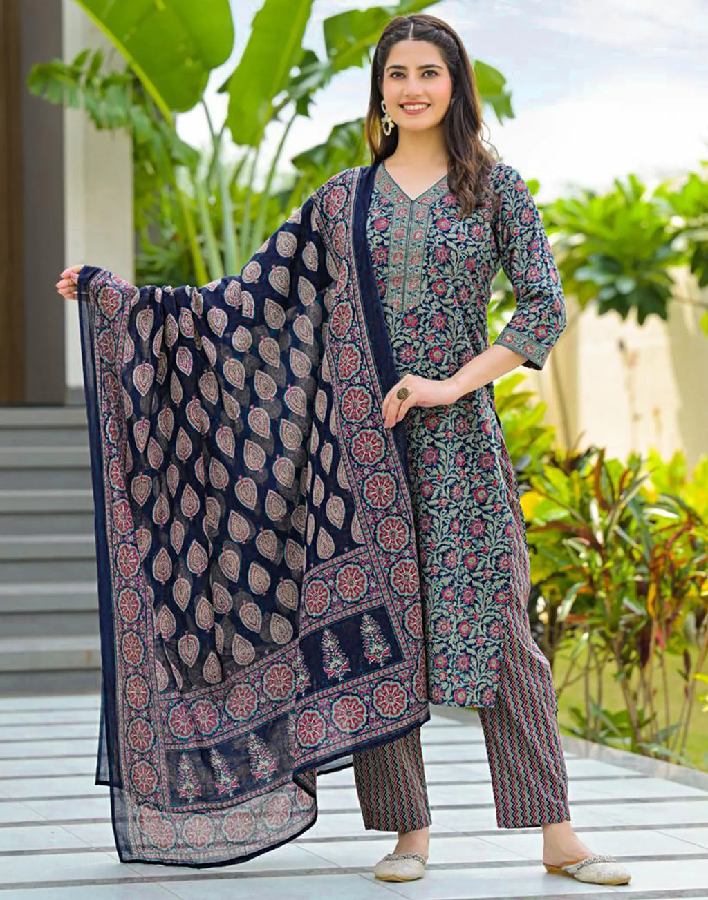 Skylee Cotton Floral Print Straight 3 Piece Kurta Set For Woman