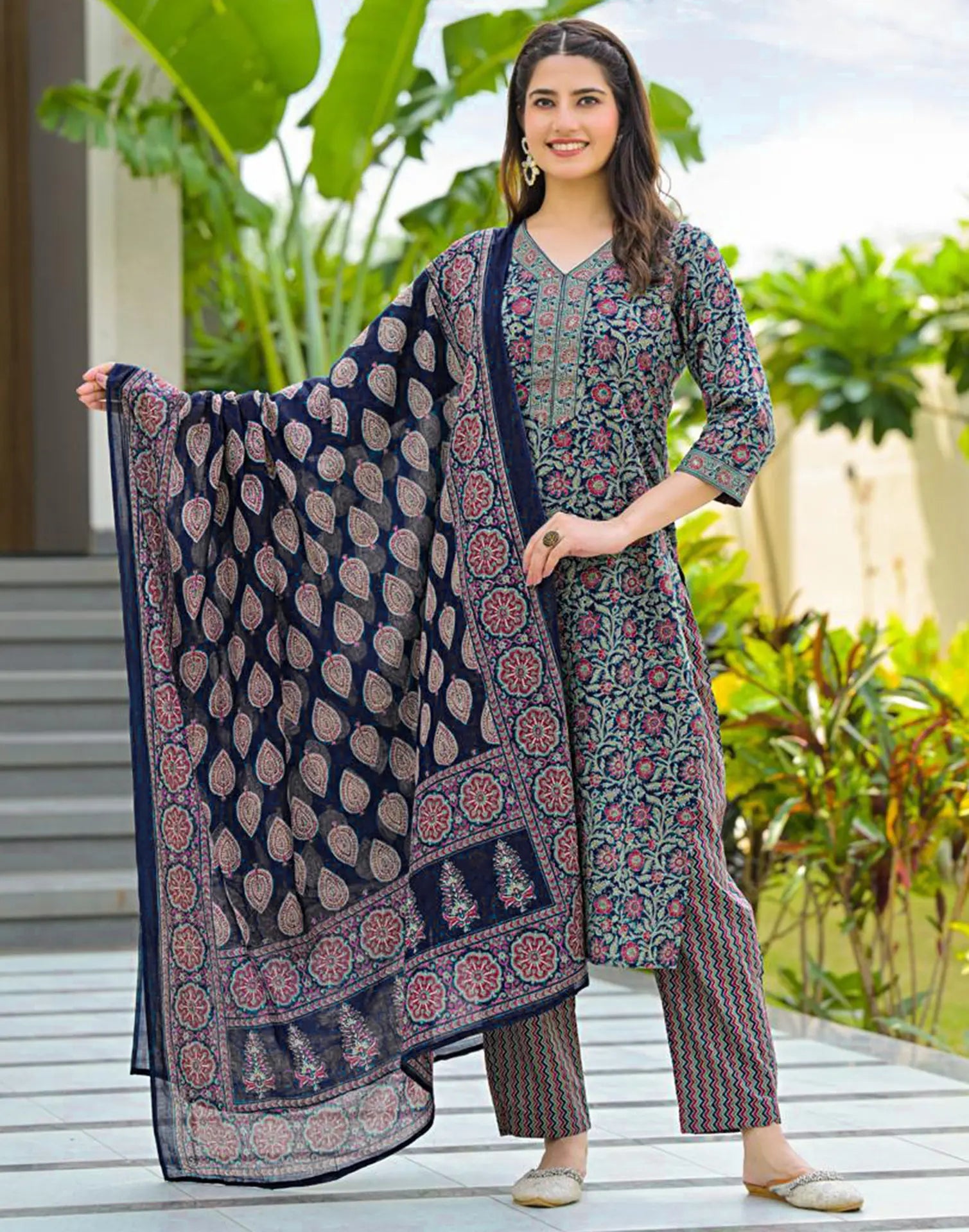 Skylee Cotton Floral Print Straight 3 Piece Kurta Set For Woman