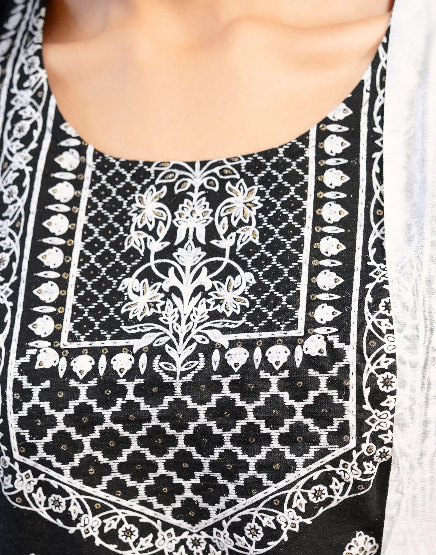 Noir Black Round Neck Pigment Print Straight 3 Piece Kurta Set with Dupatta