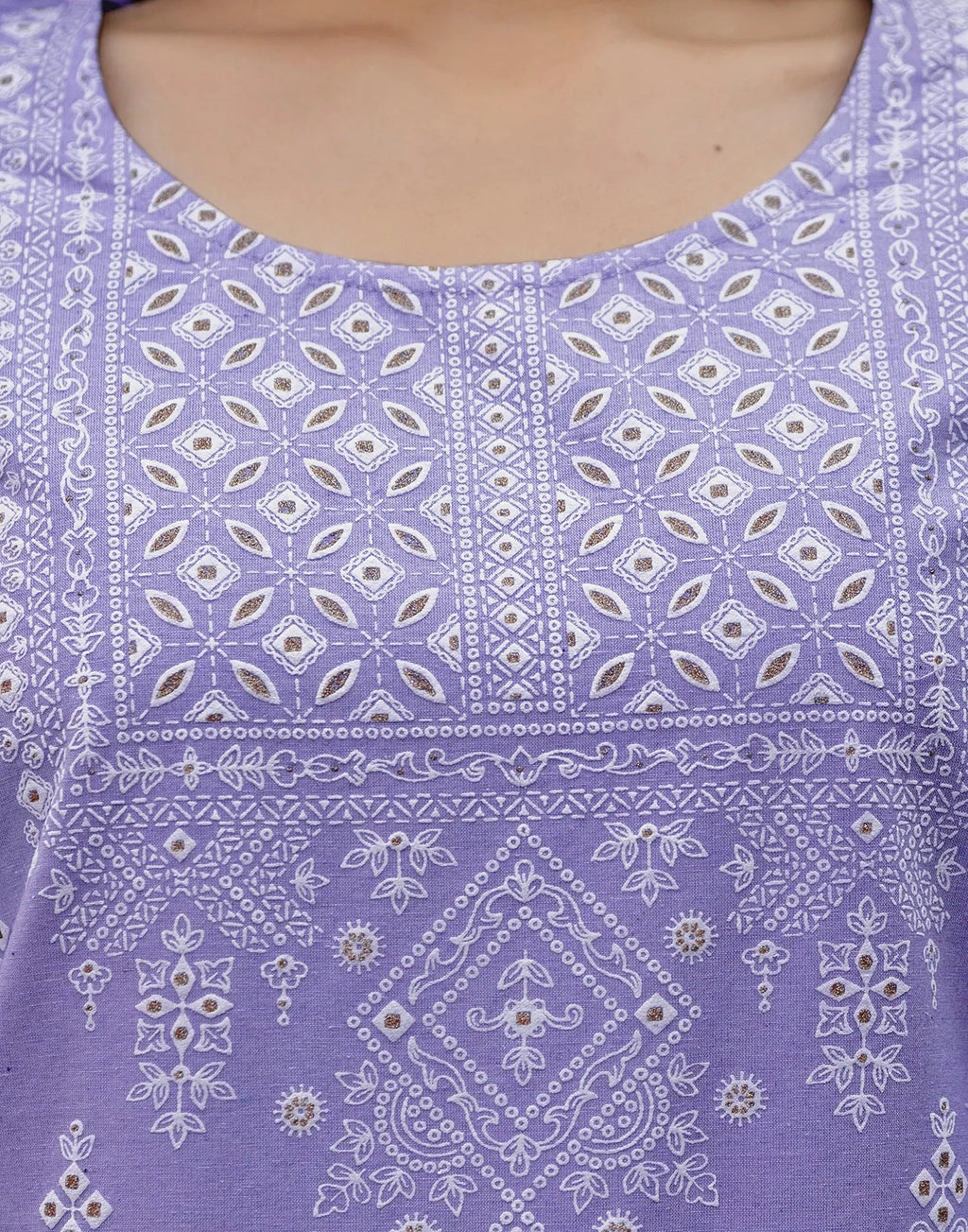 Pastel Purple Round Neck Pigment Print Straight 3 Piece Kurta Set with Dupatta