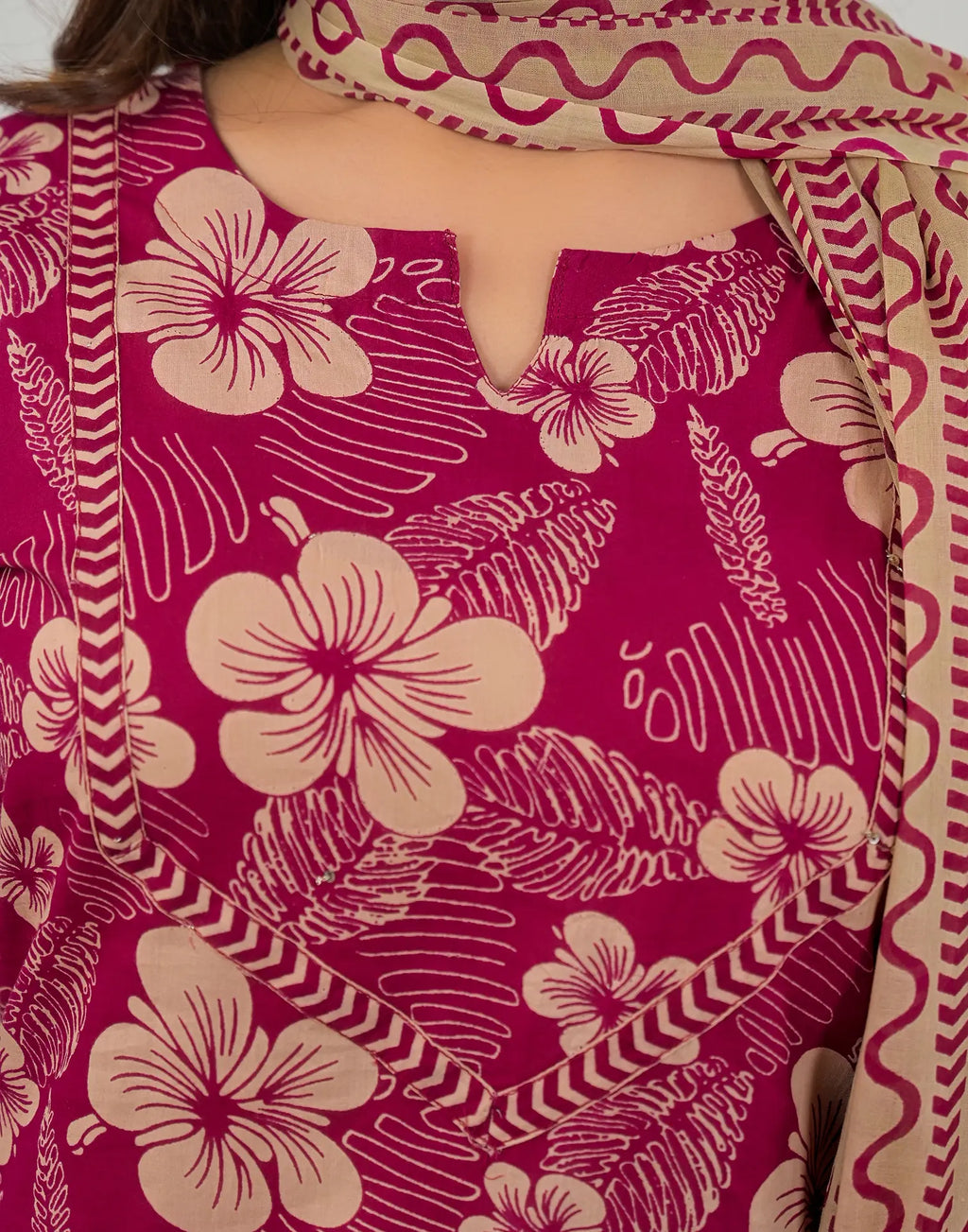 Skylee Cotton Floral Print Straight 3 Piece Kurta Set For Woman
