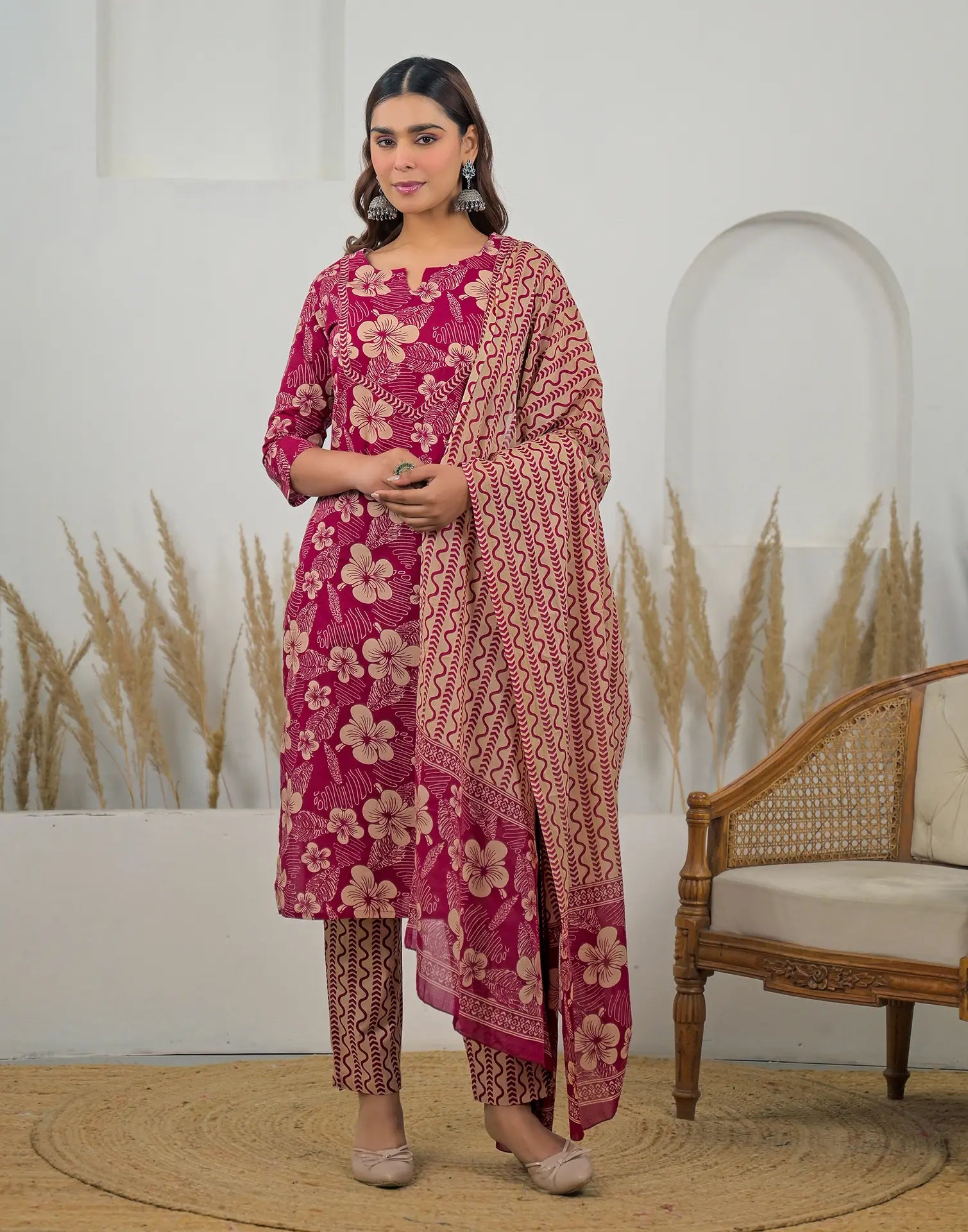 Skylee Cotton Floral Print Straight 3 Piece Kurta Set For Woman
