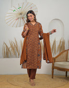 Skylee Cotton Printed Straight 3 Piece Kurta Set For Woman