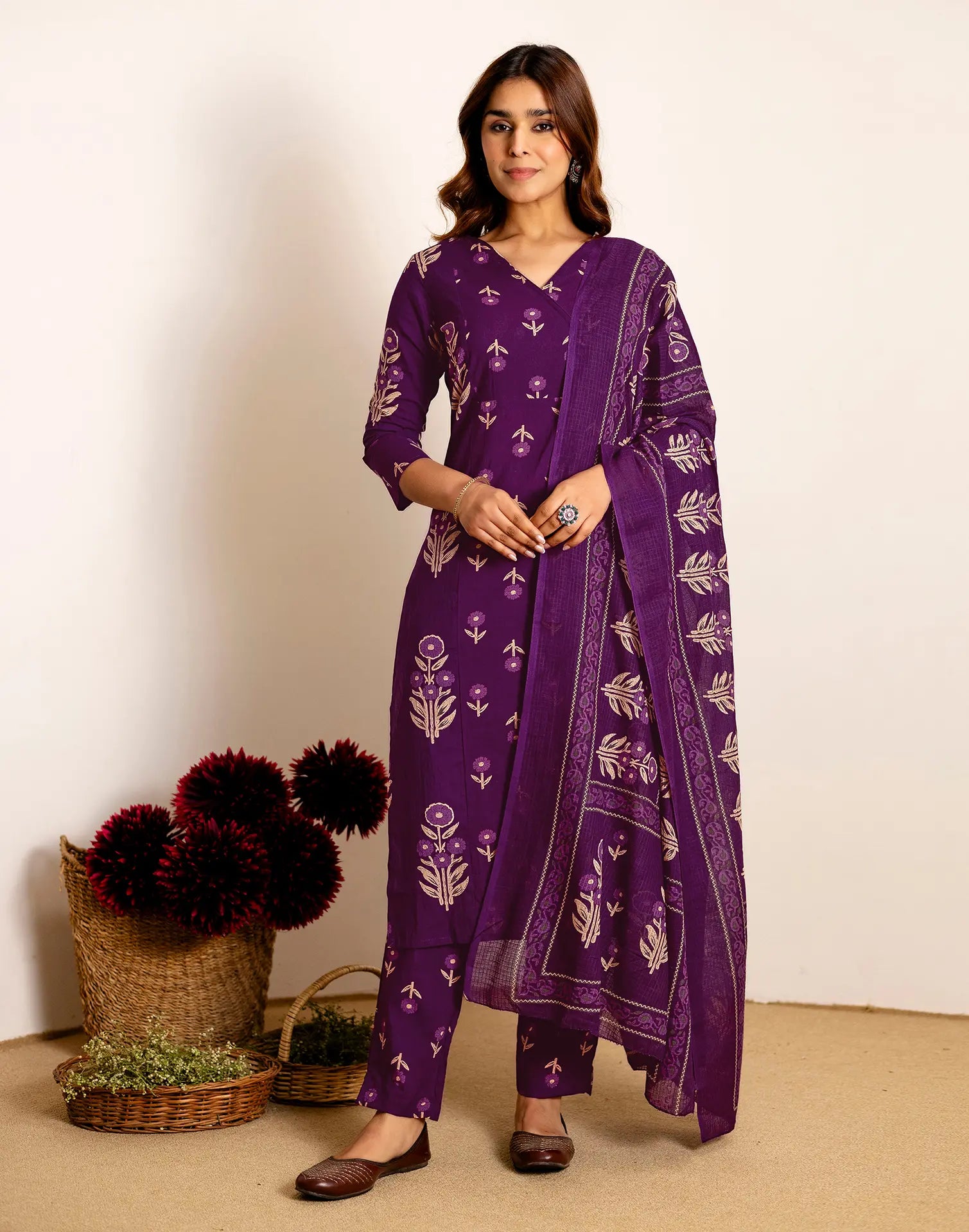 Skylee Cotton Printed Straight 3 Piece Kurta Set For Woman