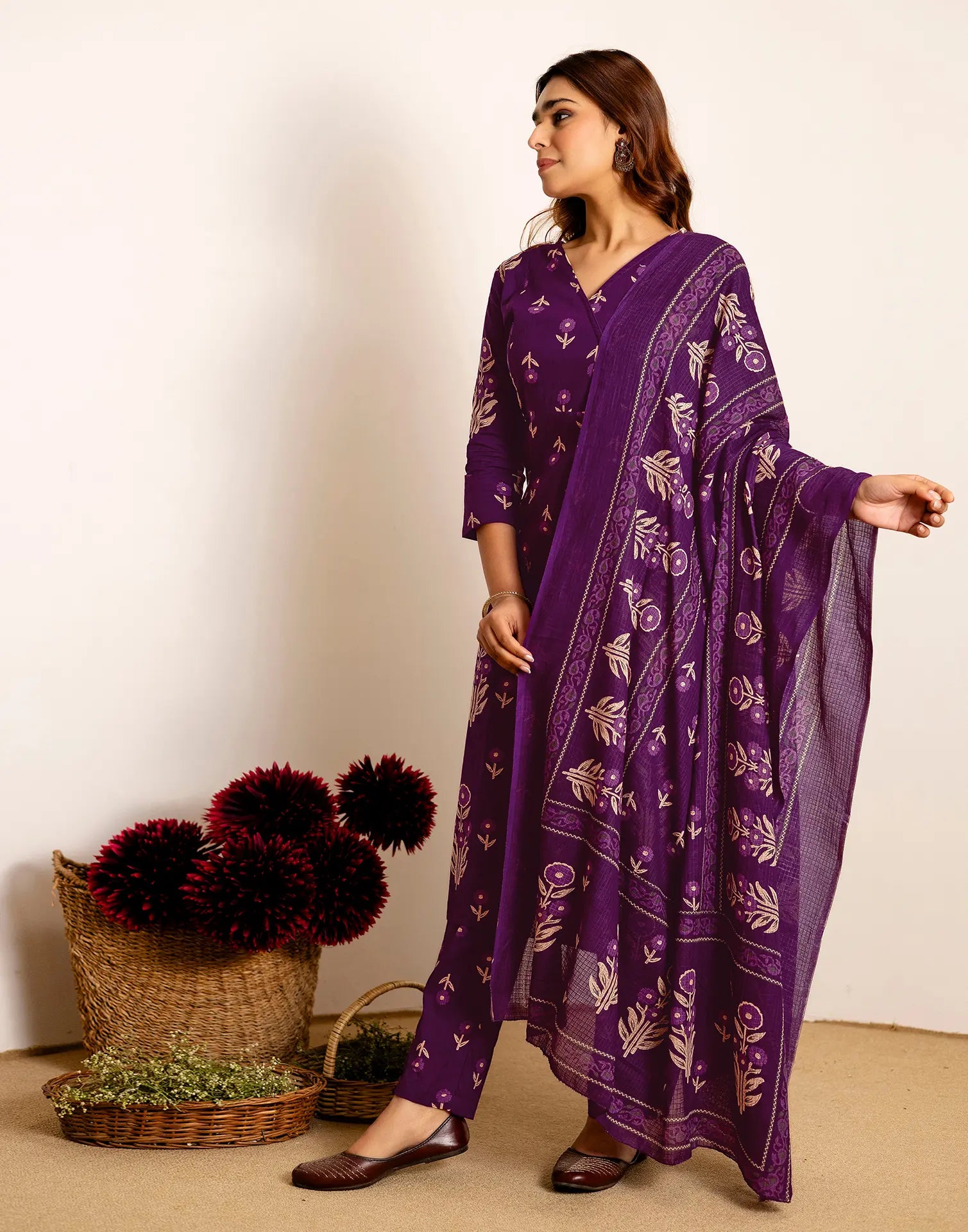 Skylee Cotton Printed Straight 3 Piece Kurta Set For Woman