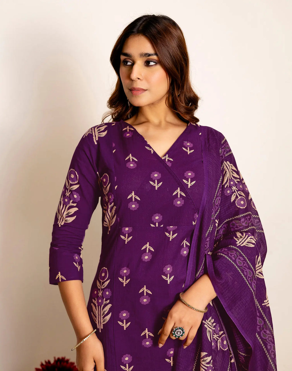 Skylee Cotton Printed Straight 3 Piece Kurta Set For Woman
