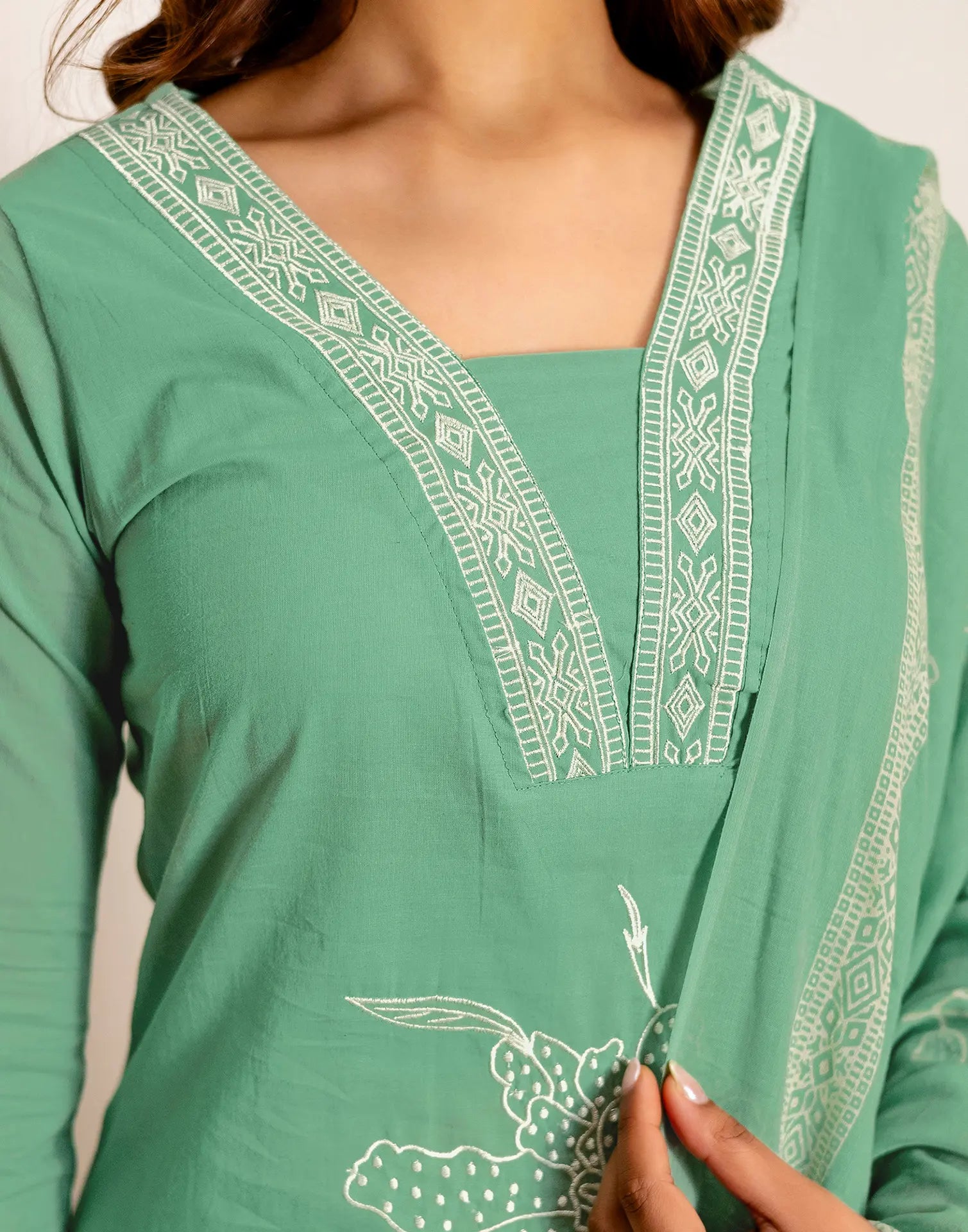 Skylee Cotton Embroidered Straight 3 Piece Kurta Set For Woman