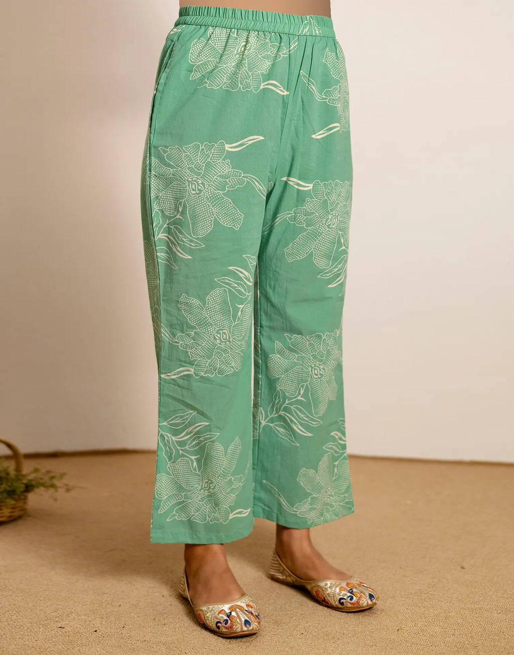 Skylee Cotton Embroidered Straight 3 Piece Kurta Set For Woman