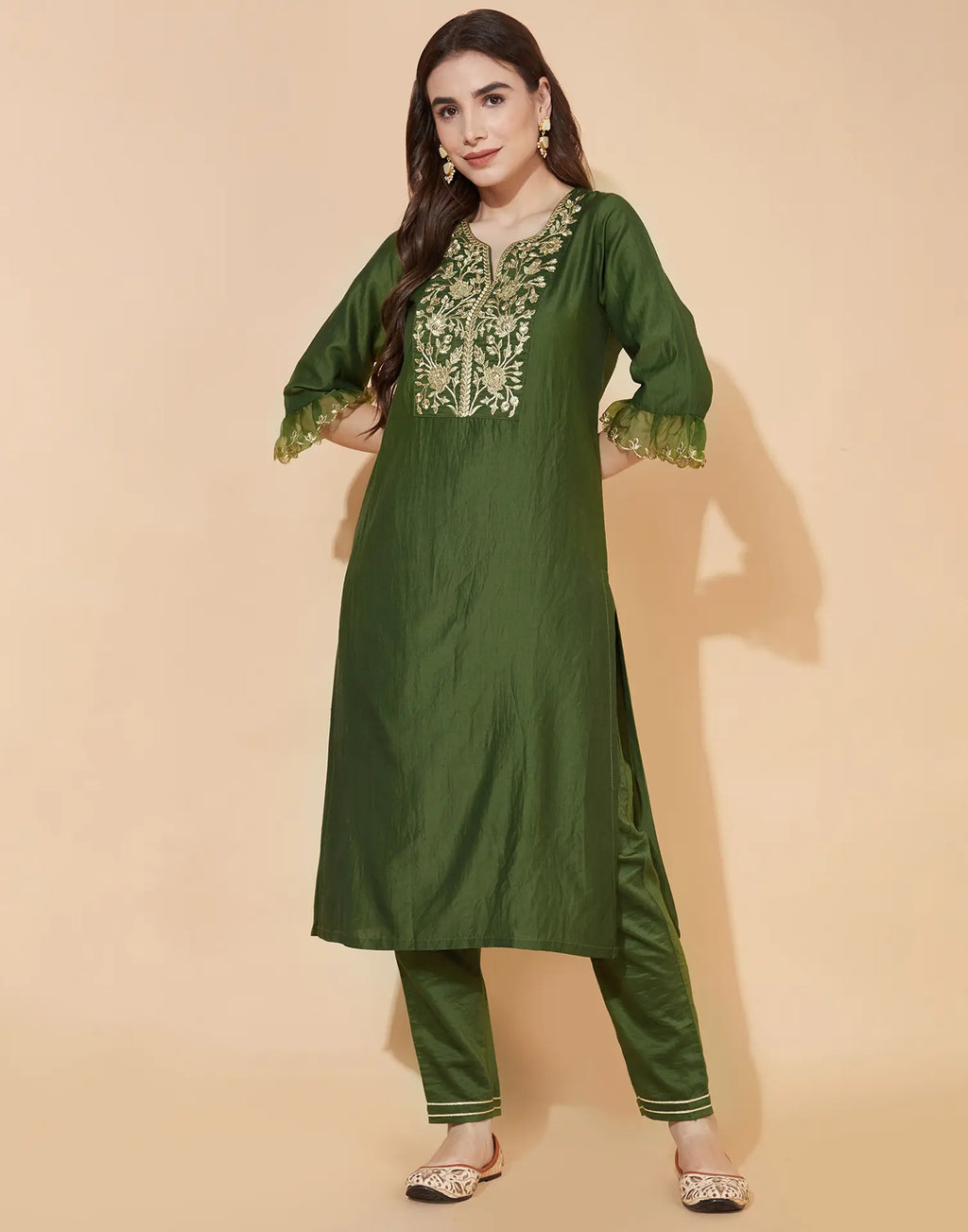 Poly Chinnon Embroidered Straight 3 Piece Kurta Set