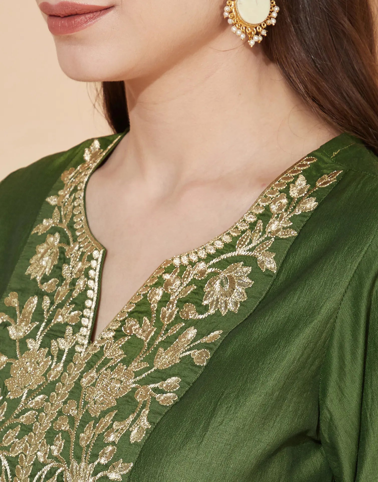 Poly Chinnon Embroidered Straight 3 Piece Kurta Set