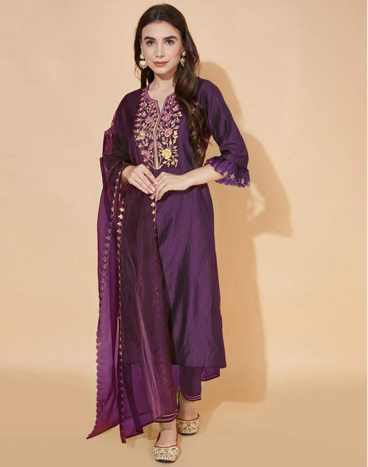 Wine Silk Plain V Neck 3/4 Sleeve Straight Kurta Set With Pant & Dupatta