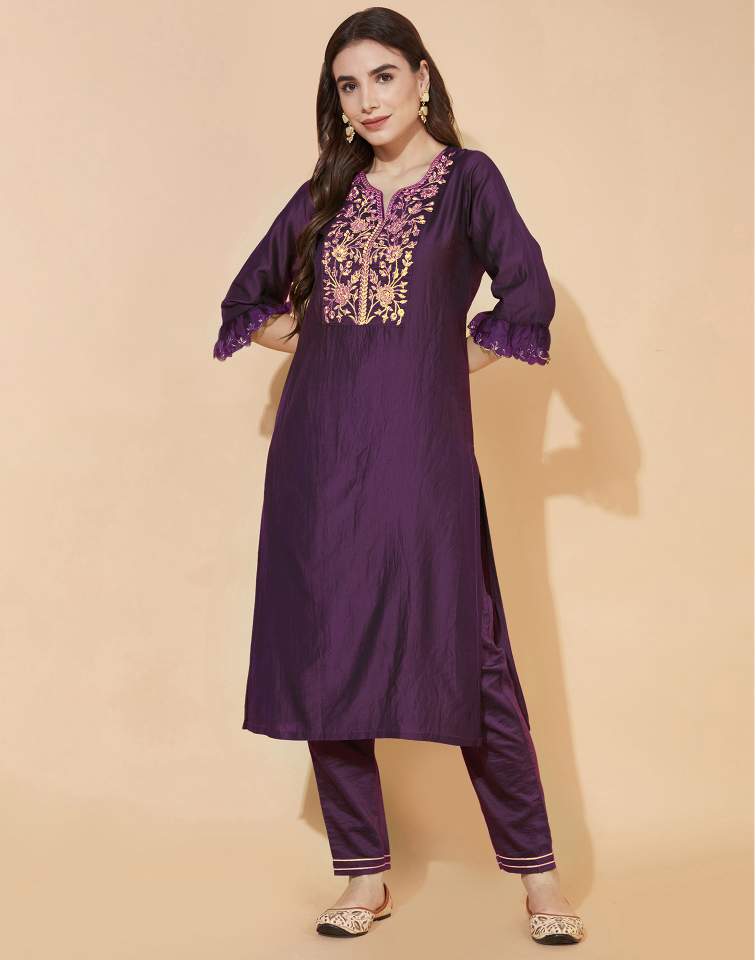 Wine Silk Plain V Neck 3/4 Sleeve Straight Kurta Set With Pant & Dupatta