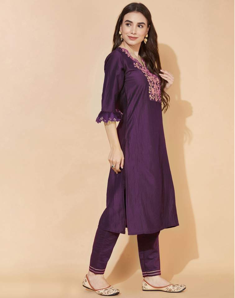 Wine Silk Plain V Neck 3/4 Sleeve Straight Kurta Set With Pant & Dupatta