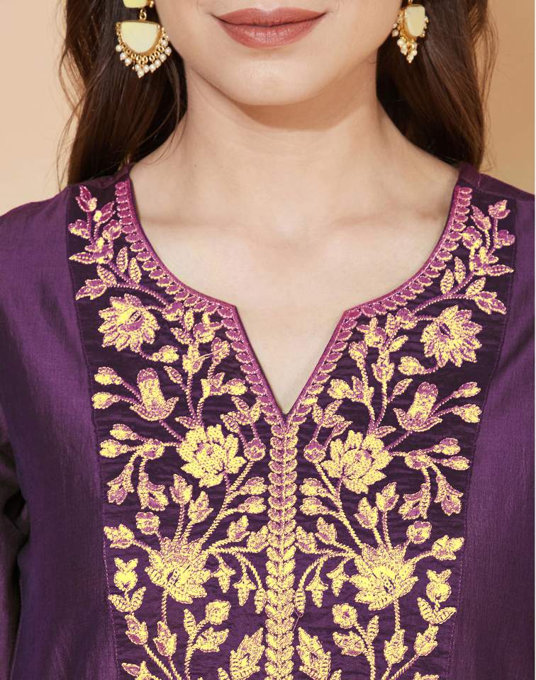 Wine Silk Plain V Neck 3/4 Sleeve Straight Kurta Set With Pant & Dupatta