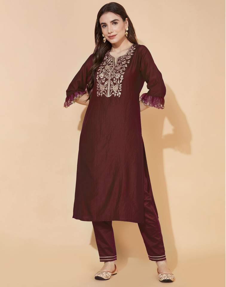 Maroon Silk Plain V Neck 3/4 Sleeve Straight Kurta Set With Pant & Dupatta