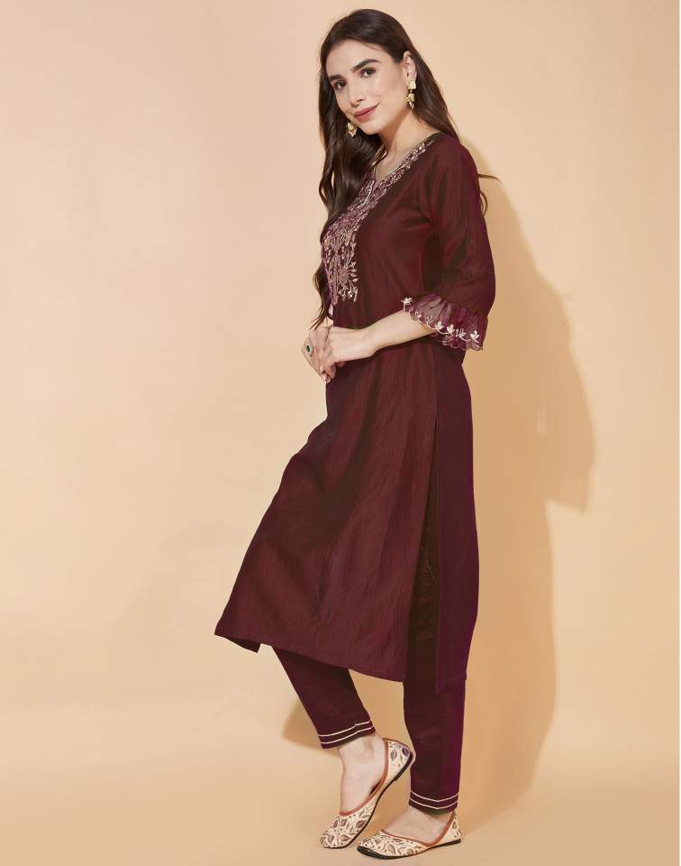 Maroon Silk Plain V Neck 3/4 Sleeve Straight Kurta Set With Pant & Dupatta