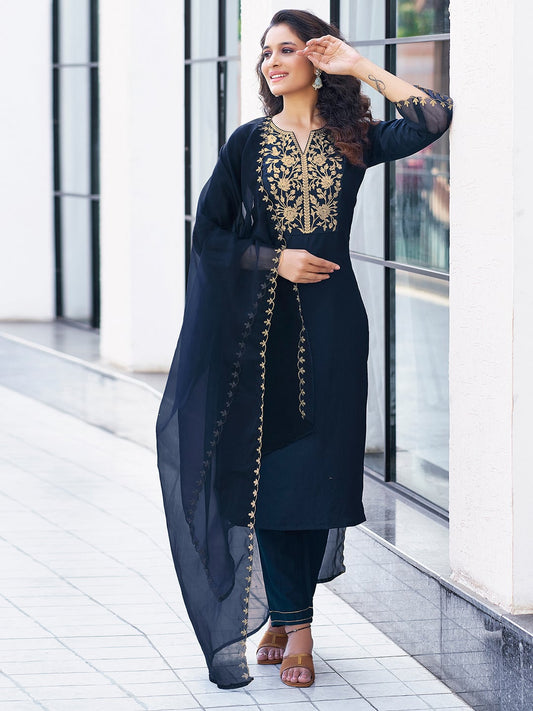 Navy Blue Silk Plain V Neck 3/4 Sleeve Straight Kurta Set With Pant & Dupatta