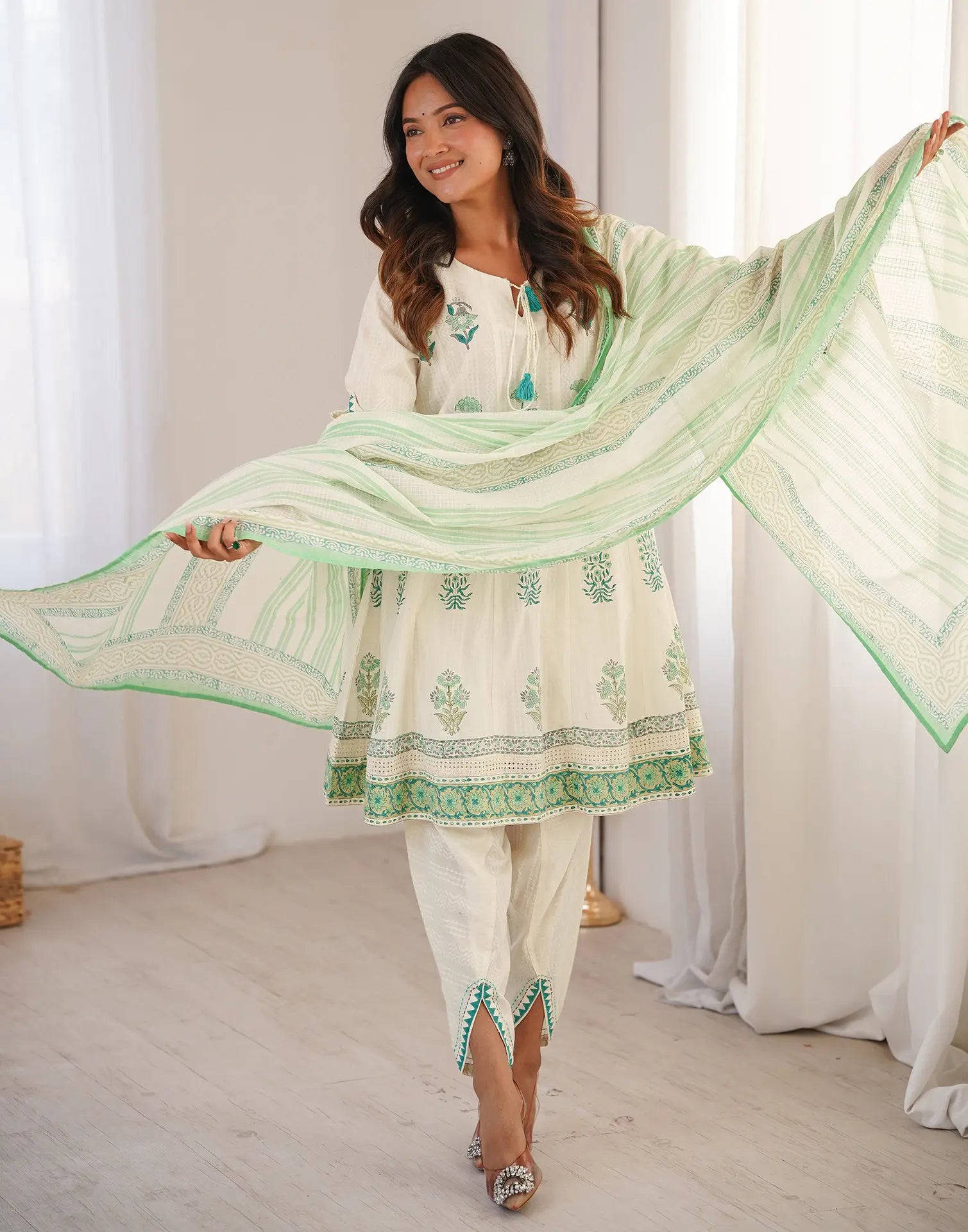 Skylee Cotton Floral Print Anarkali 3 Piece Kurta Set For Woman