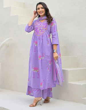 Lavender Purple V-Neck Traditional Folk Embroidery A-Line 3 Piece Kurta Set With Dupatta