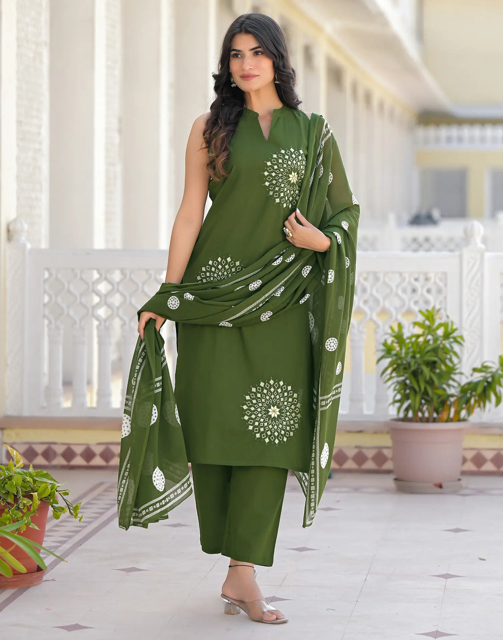 Skylee Cotton Embroidered Straight 3 Piece Kurta Set For Woman