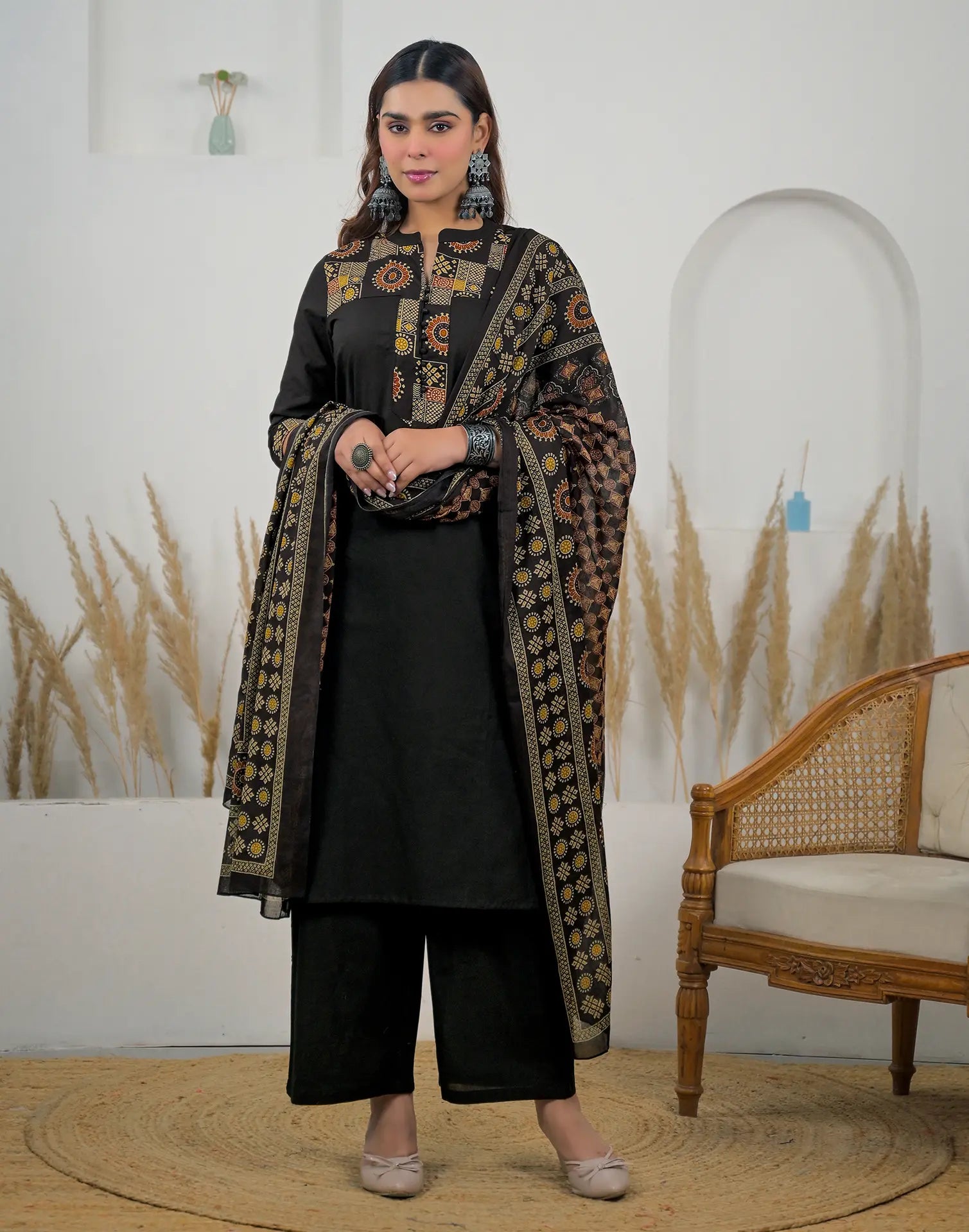 Skylee Cotton Printed Straight 3 Piece Kurta Set For Woman