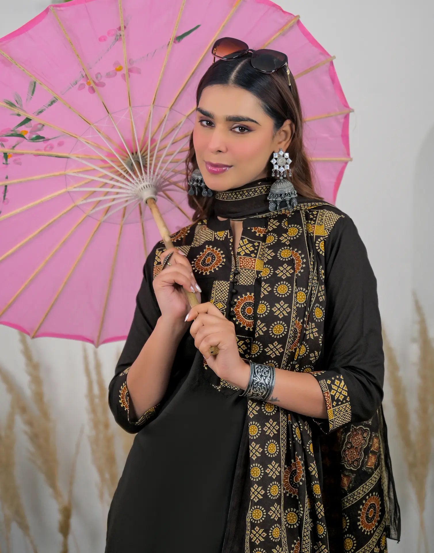 Skylee Cotton Printed Straight 3 Piece Kurta Set For Woman