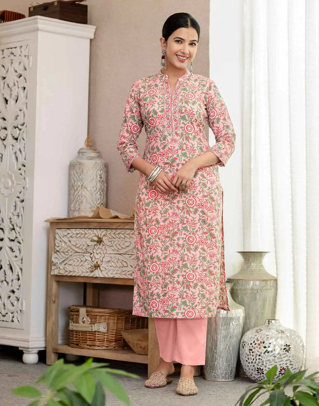 Skylee Cotton Printed Straight 3 Piece Kurta Set For Woman
