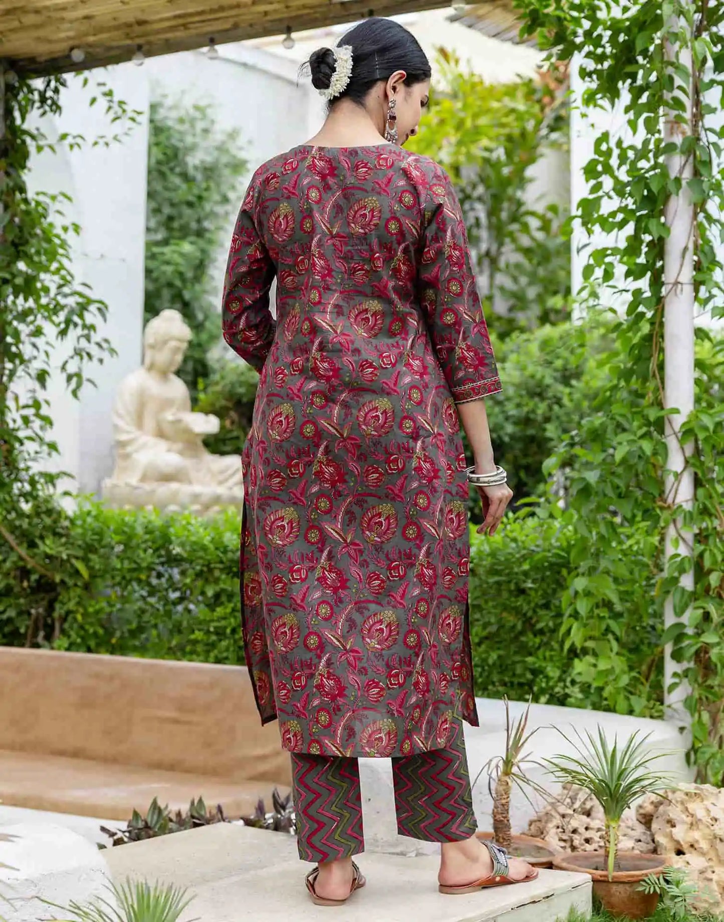 Affordable kurta set 