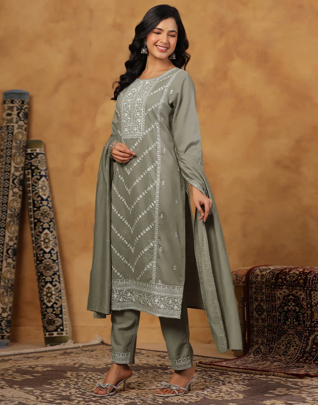 Skylee Silk Embroidered Straight 3 Piece Kurta Set For Woman