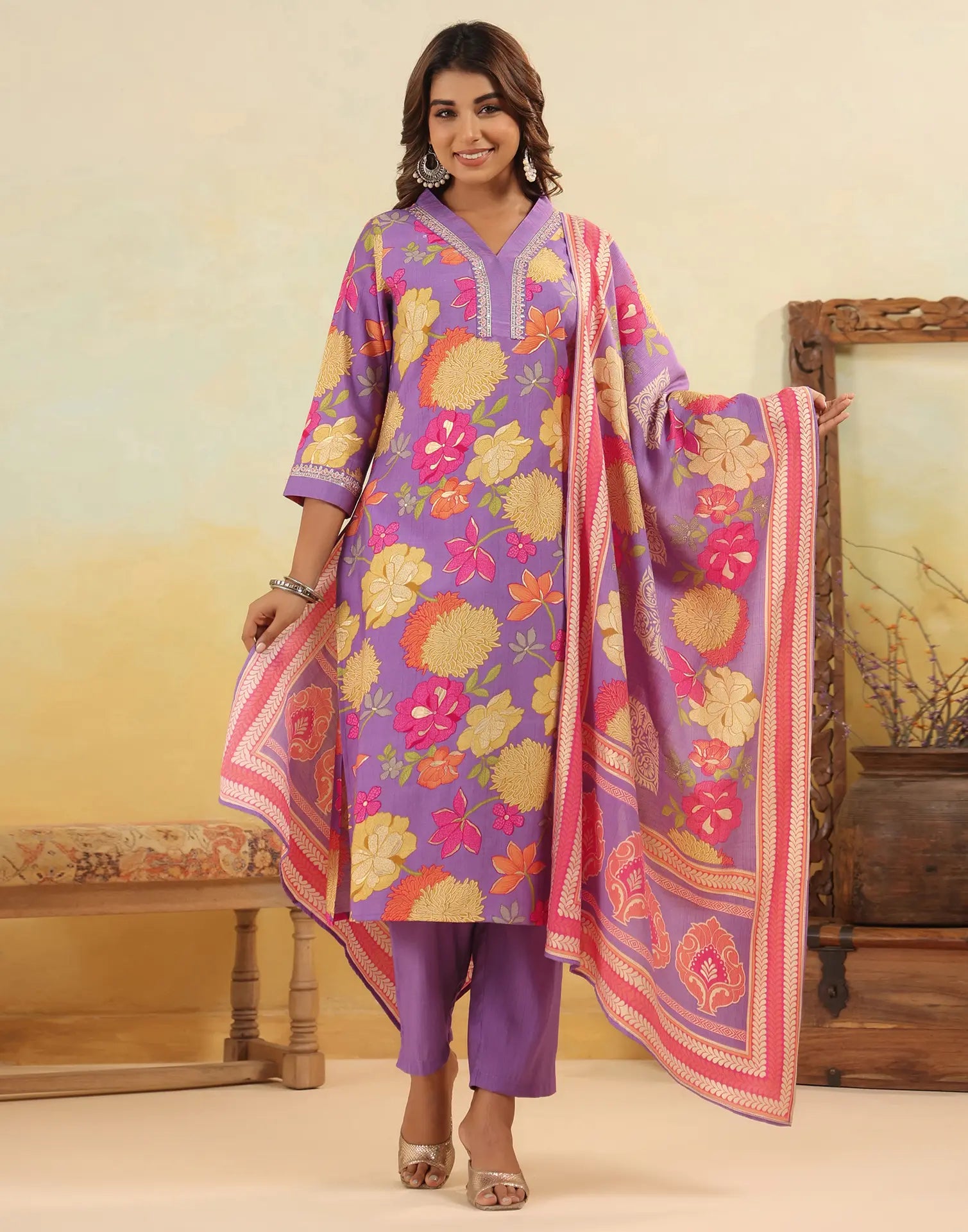 Skylee Silk Floral Print Straight 3 Piece Kurta Set For Woman