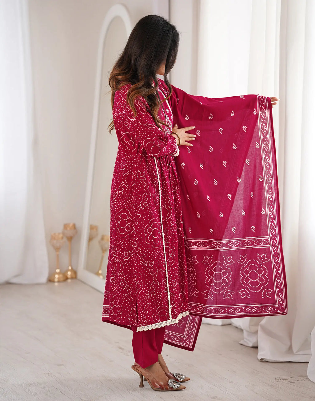 Skylee Viscose Bandhani Straight 3 Piece Kurta Set For Woman